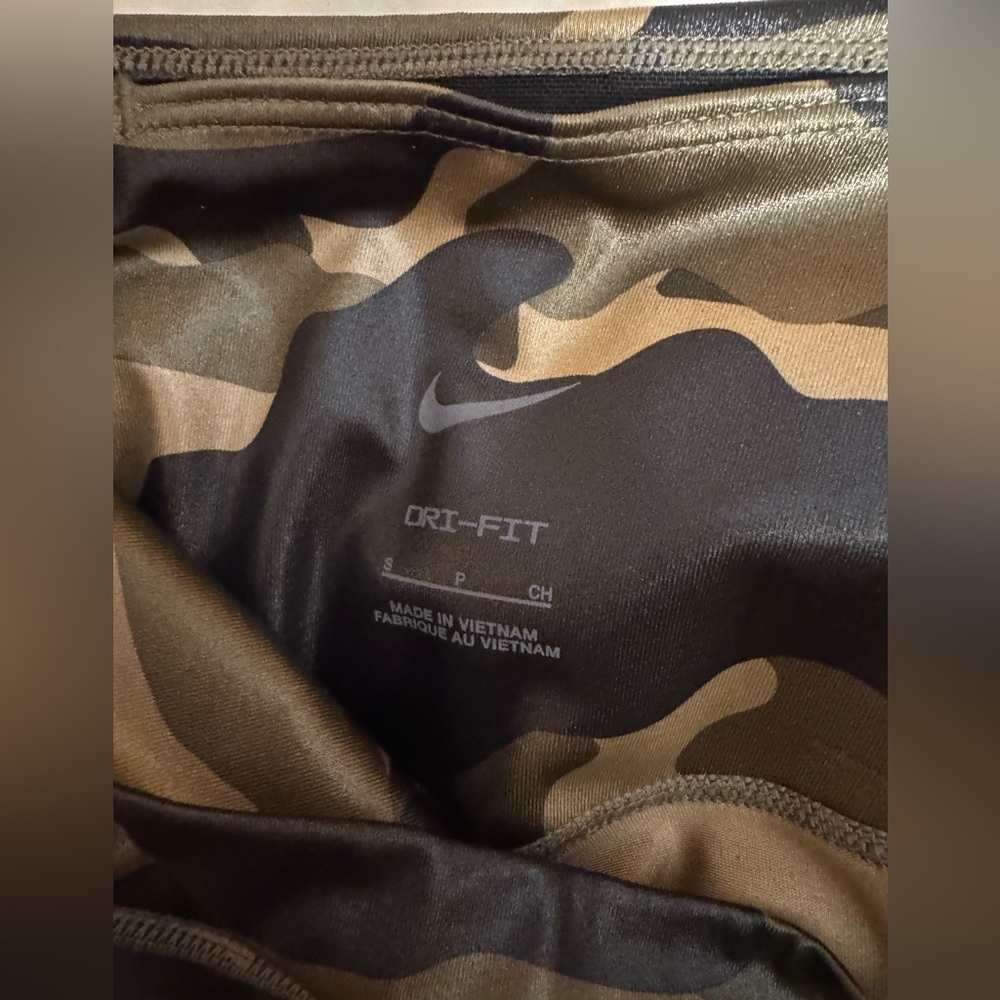 NIKE NWT Dri-Fit Camo training Leggings DD4559-222 Women's Size Small - Picture 3 of 6